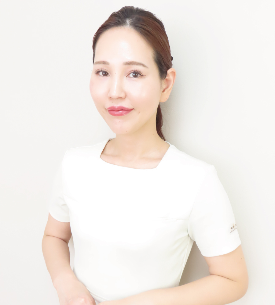 熊本、阿蘇、大津エステサロンプリマのサロンスタッフ「PRIMA」代表 小井手 理菜